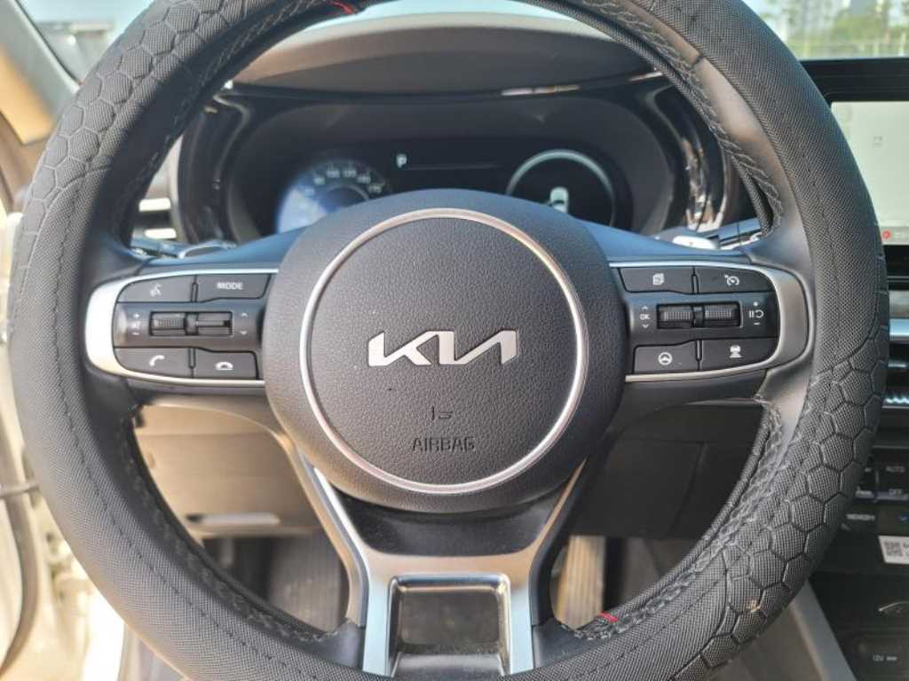 KIA K5 2023 Blanco - Importación desde Corea - HF Imports Iquique - Foto 15