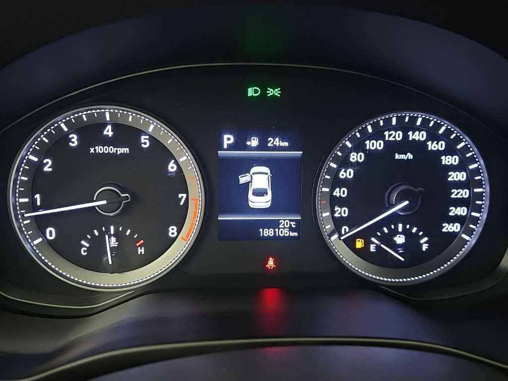 HYUNDAI Grandeur - Vista 6