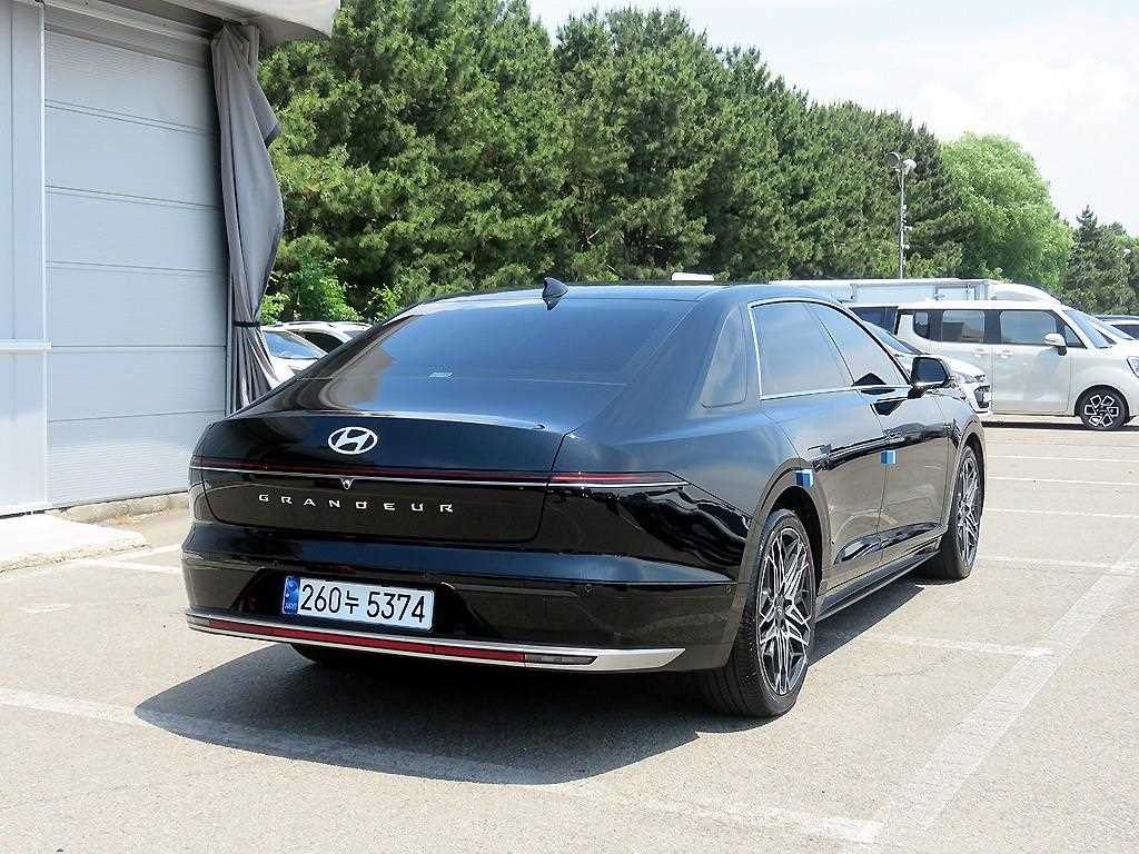 HYUNDAI Grandeur - Vista 4