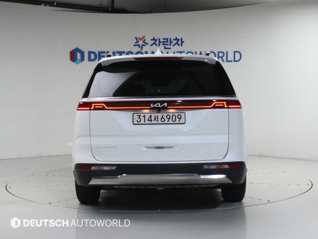 KIA Carnival - Vista 4