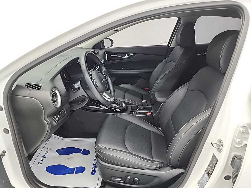 KIA K3 - Vista 12