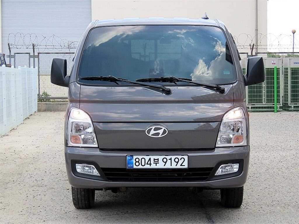 Small Truck Cargo (small) 2025 Café - Importación desde Corea - HF Imports Iquique - Foto 1