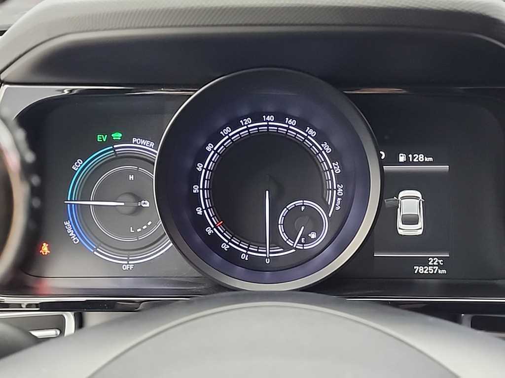 HYUNDAI Avante - Vista 6