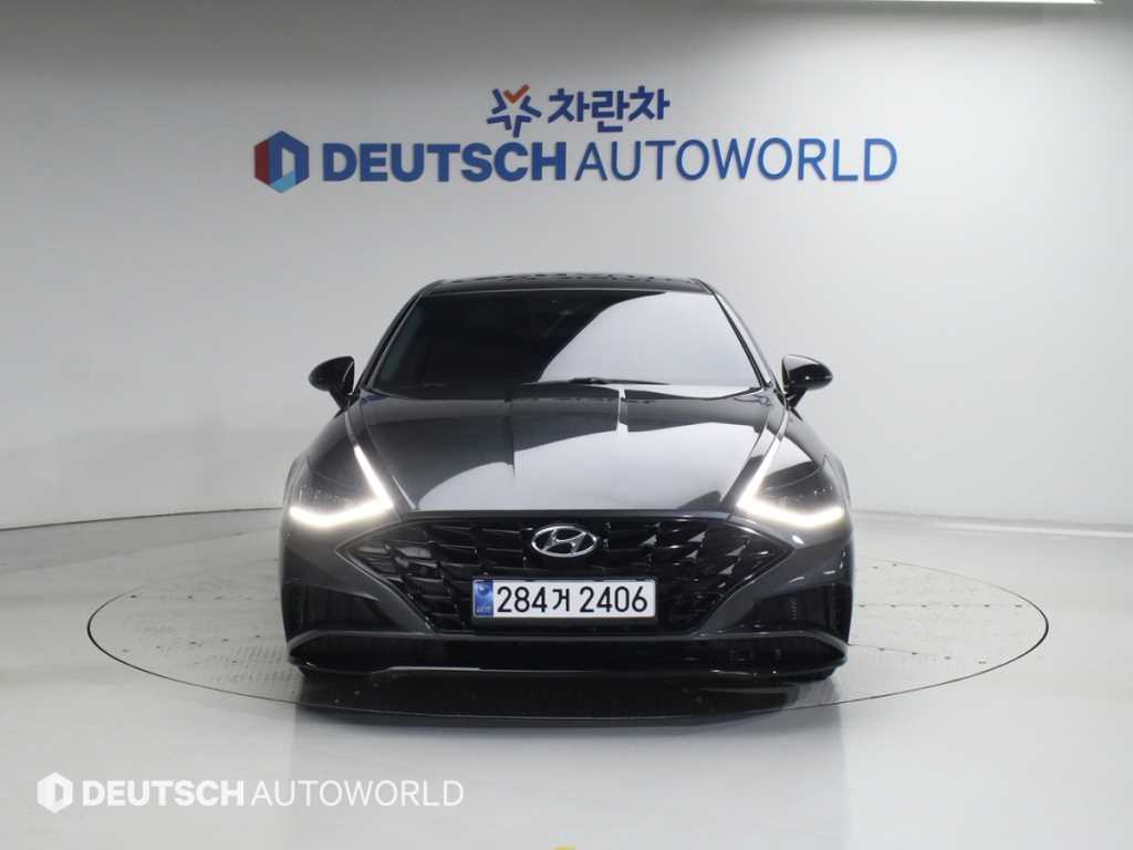 HYUNDAI Sonata - Vista 3