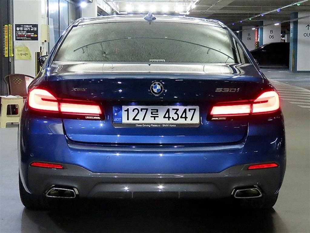 BMW 5 Series - Vista 5