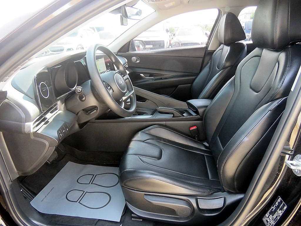 HYUNDAI Avante - Vista 5