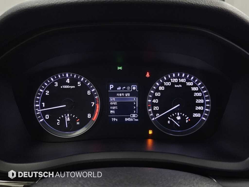 HYUNDAI Sonata - Vista 8