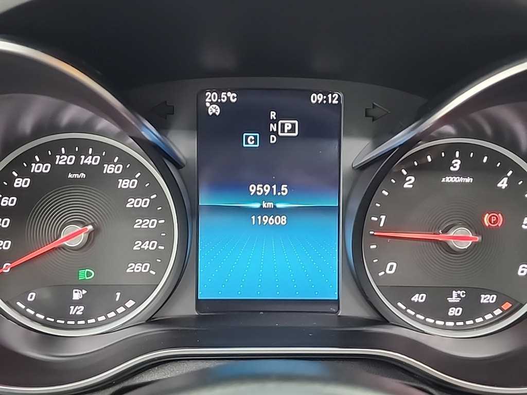 Mercedes Benz C Class - Vista 6