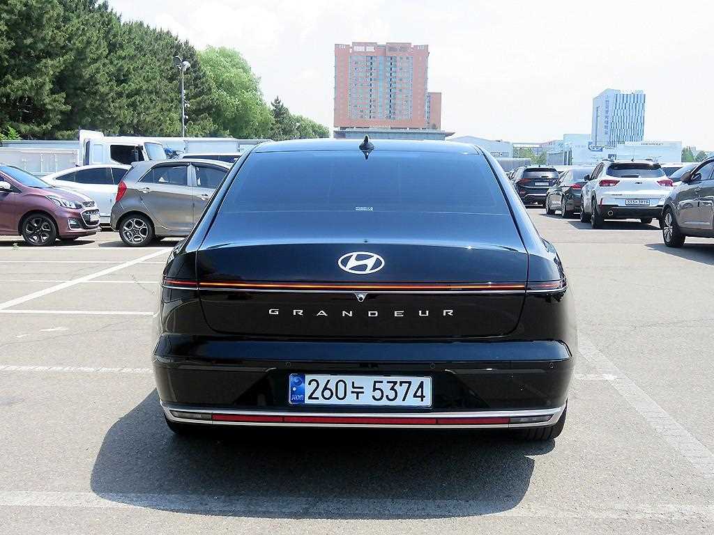 HYUNDAI Grandeur - Vista 3
