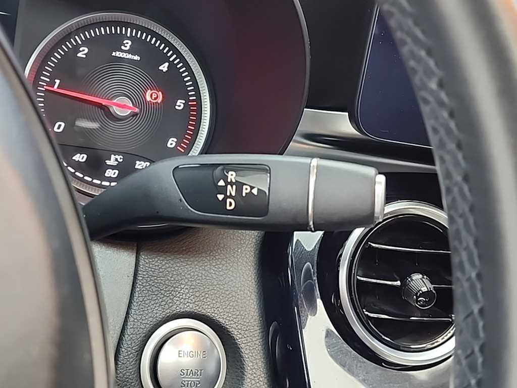 Mercedes Benz C Class - Vista 8