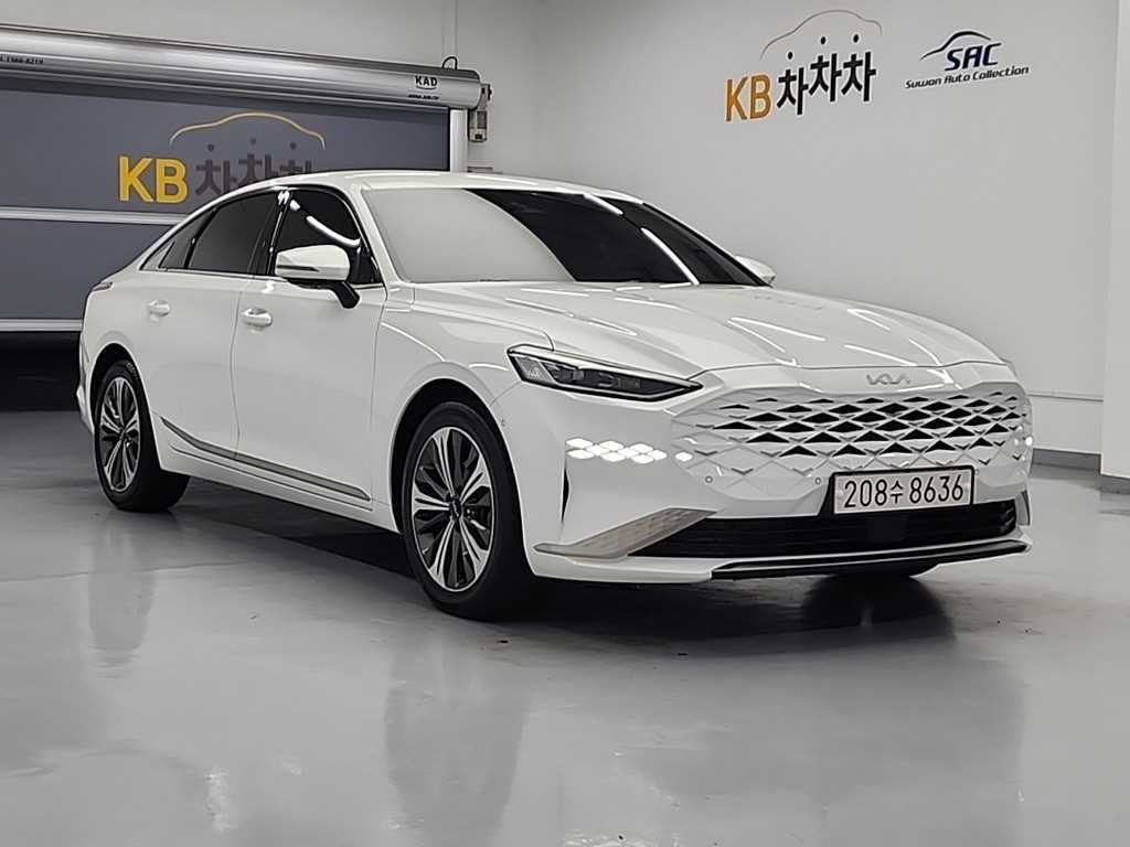 KIA K8 - Vista 5