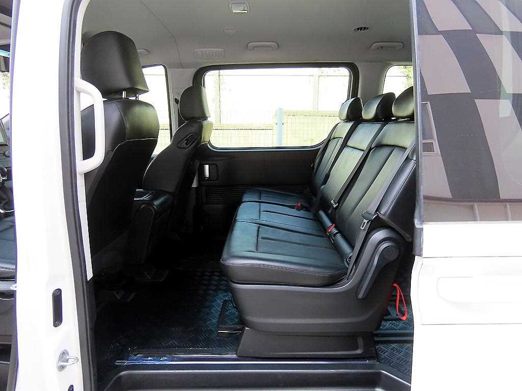 HYUNDAI Staria - Vista 6