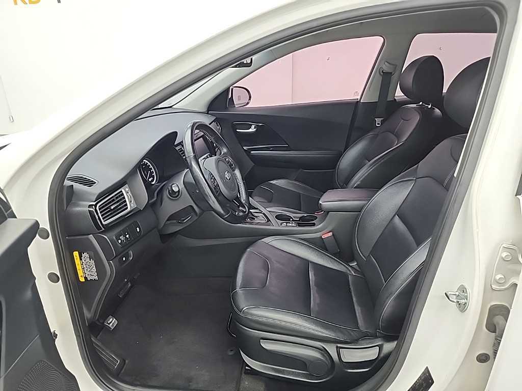 KIA Niro - Vista 11