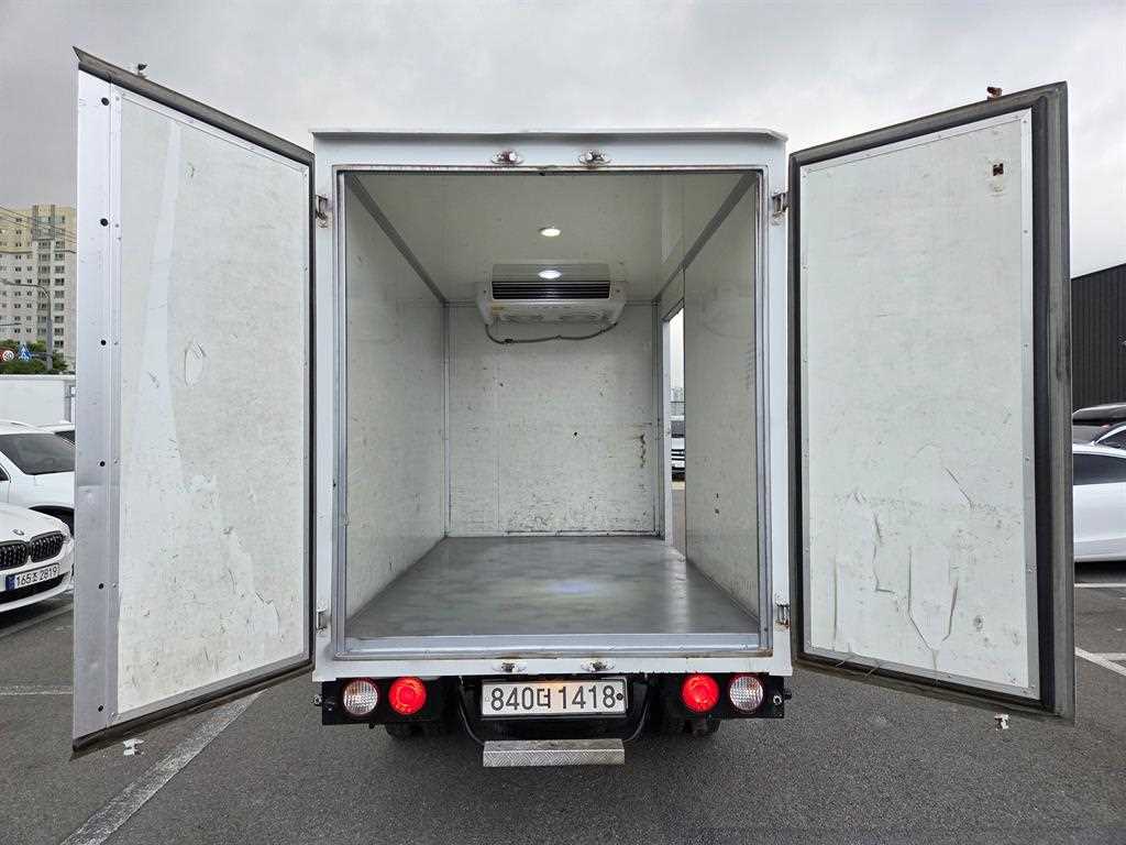 Small Truck Freezer Box(High Deck) - Vista 5