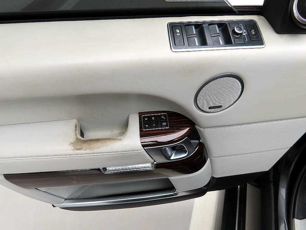 Land Rover Range Rover - Vista 11