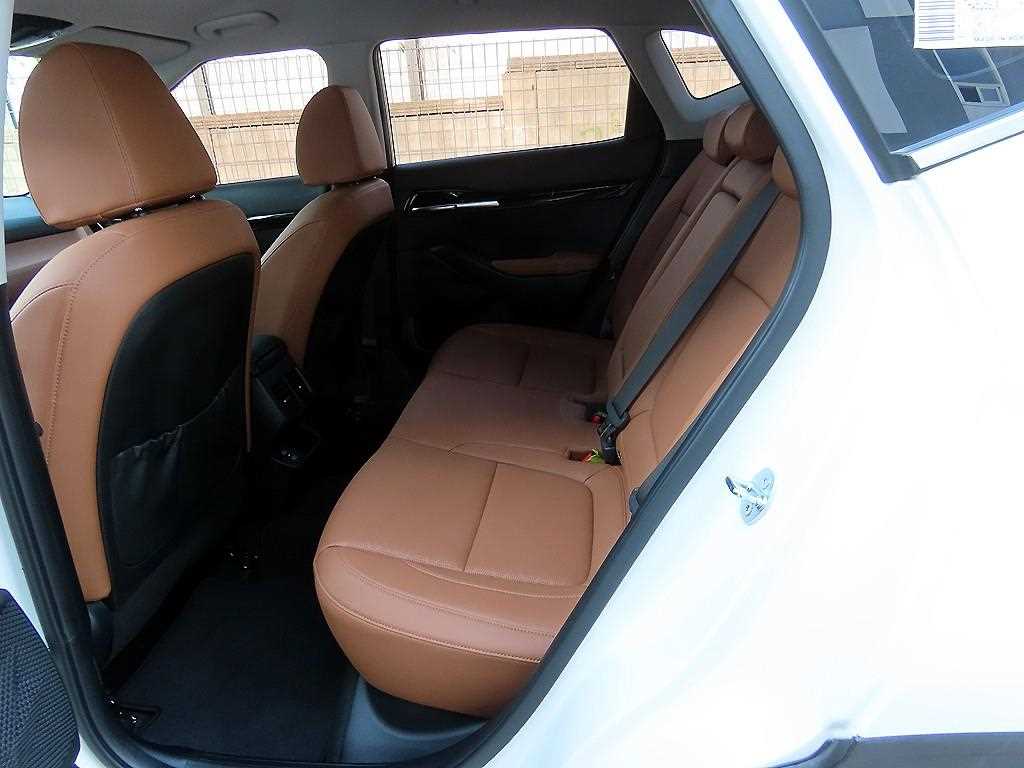 KIA Seltos - Vista 6