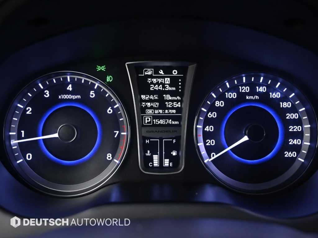 HYUNDAI Grandeur - Vista 8