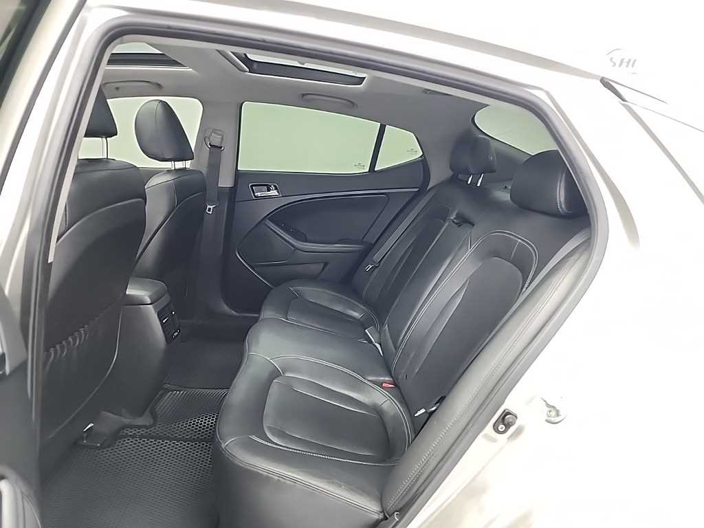 KIA K5 - Vista 12