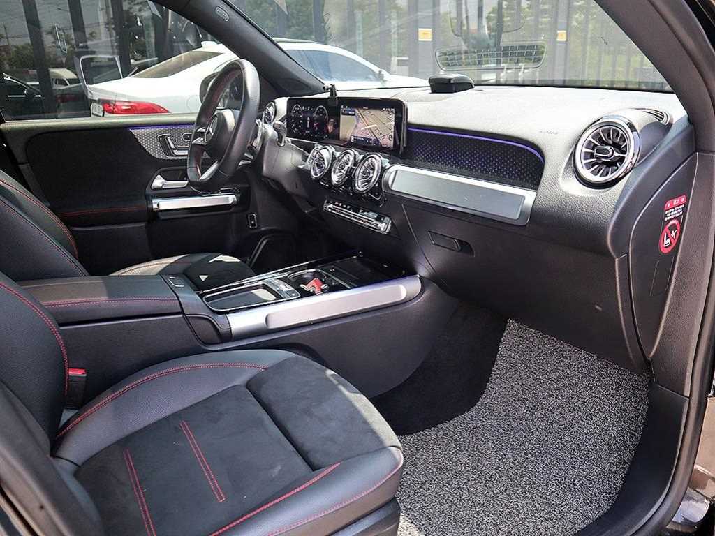 Mercedes Benz GLB Class 2025 Negro - Importación desde Corea - HF Imports Iquique - Foto 13