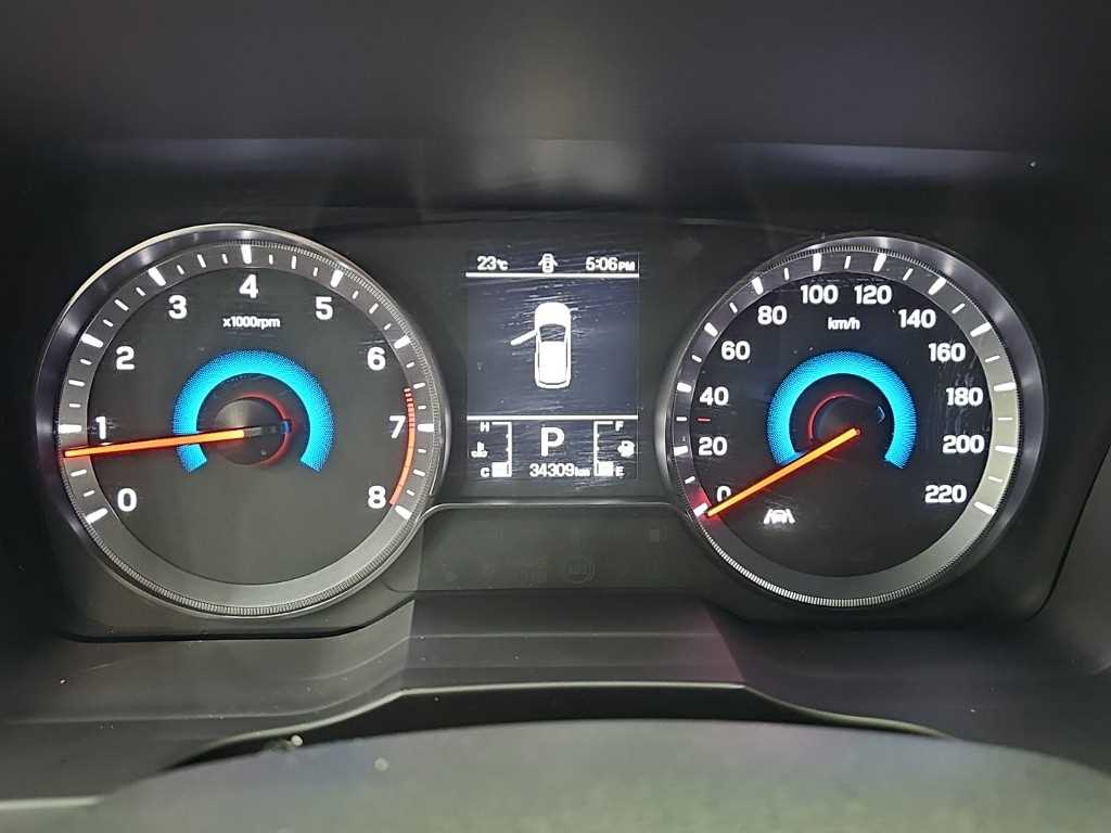 Ssangyong Tivoli - Vista 6