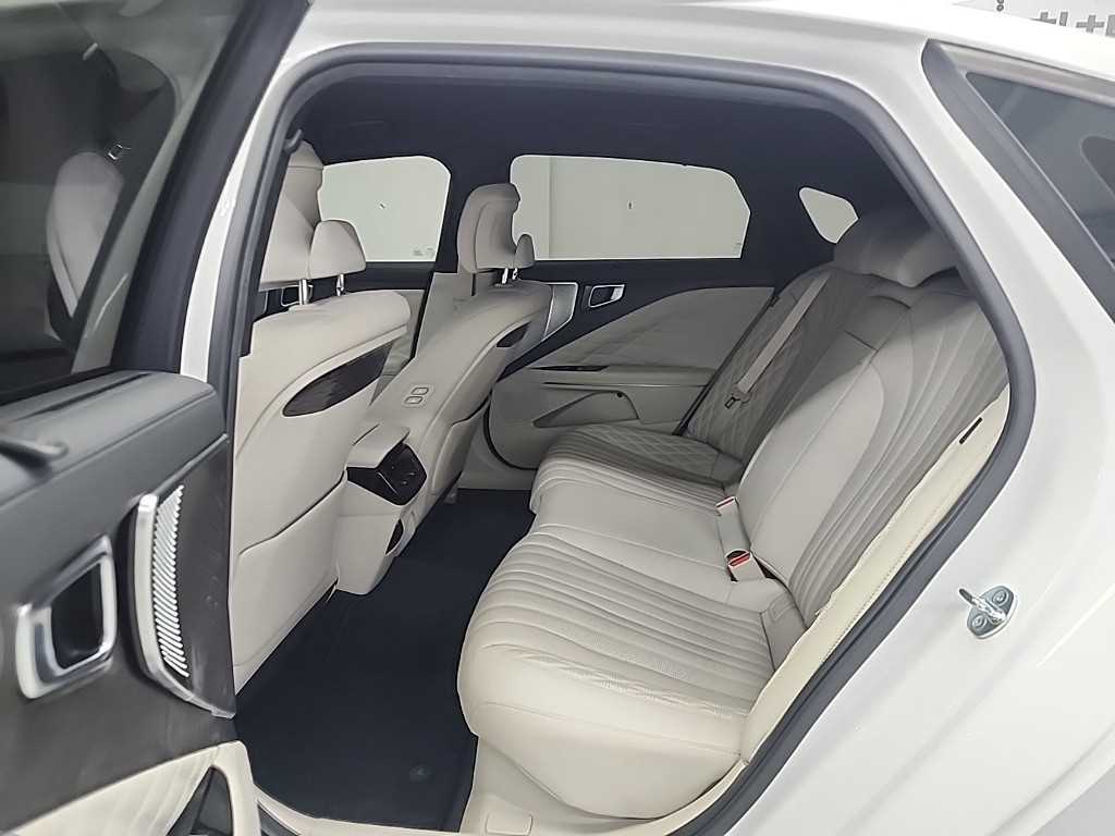 KIA K8 - Vista 12