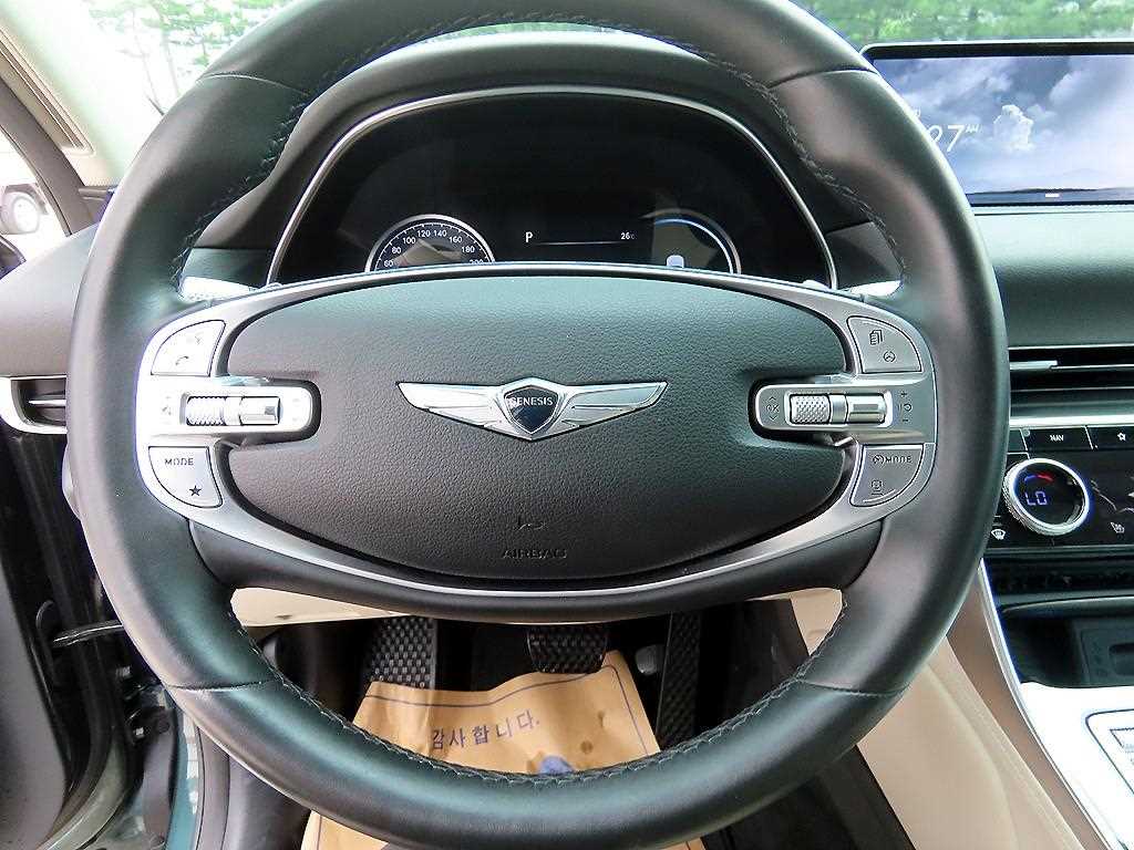Genesis GV80 - Vista 8