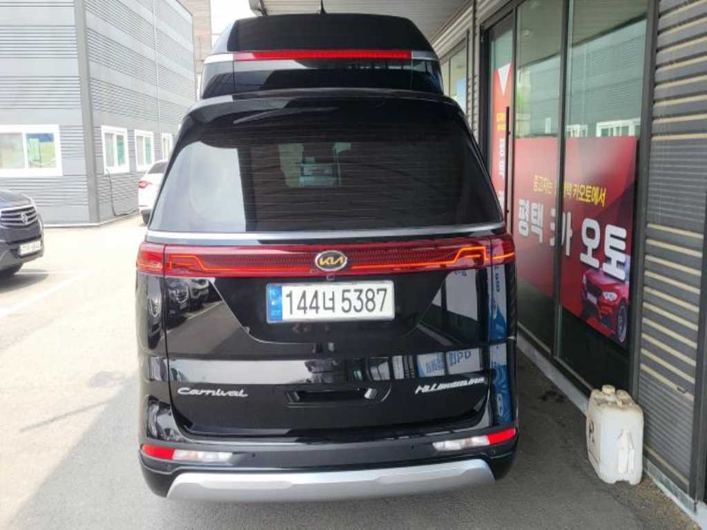 KIA Carnival - Vista 3
