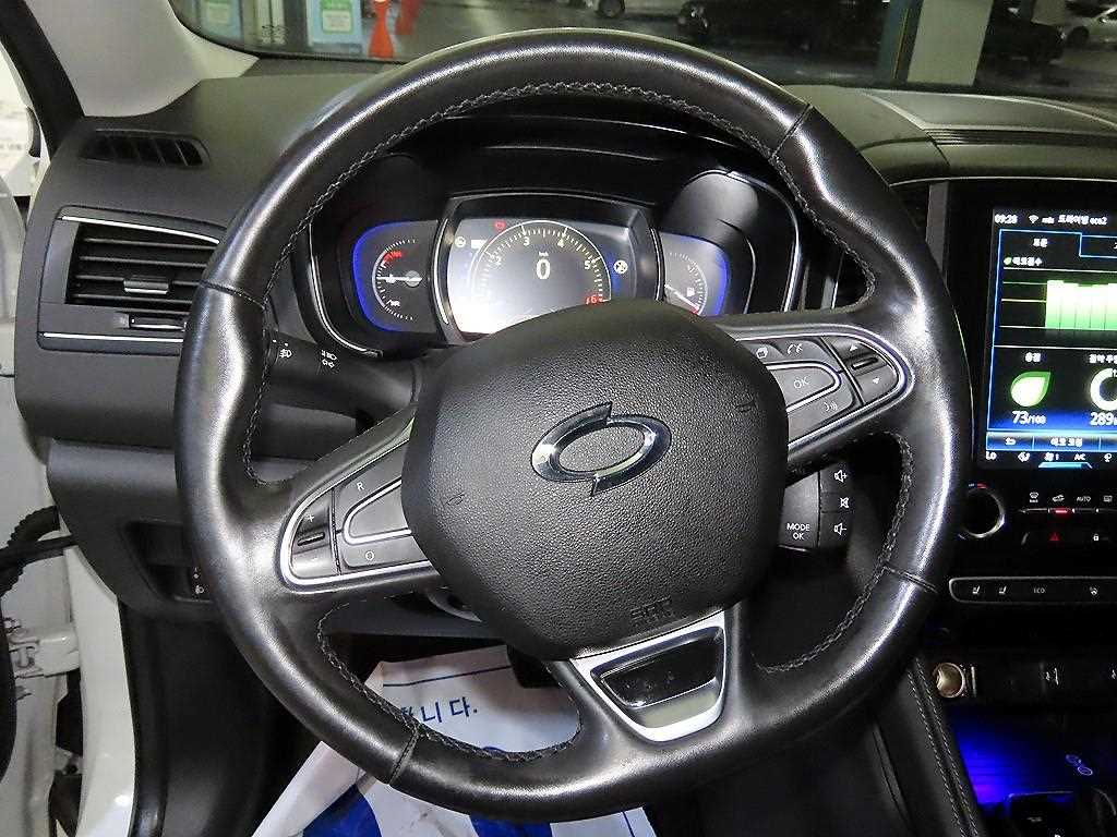 SAMSUNG QM6 - Vista 8