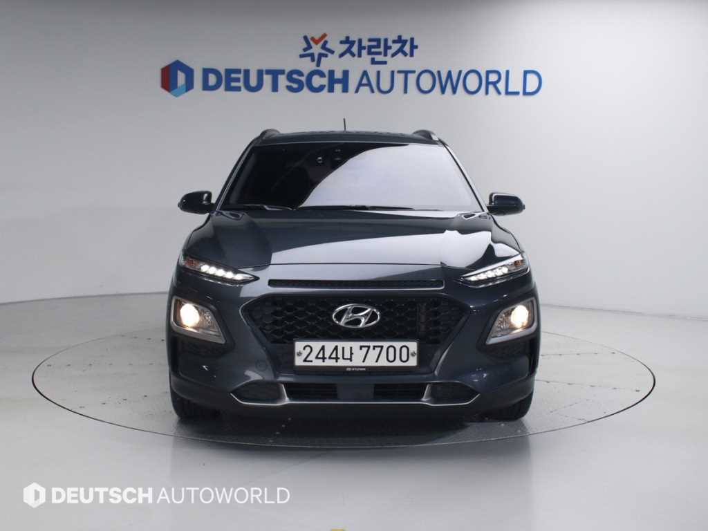 HYUNDAI Kona - Vista 3