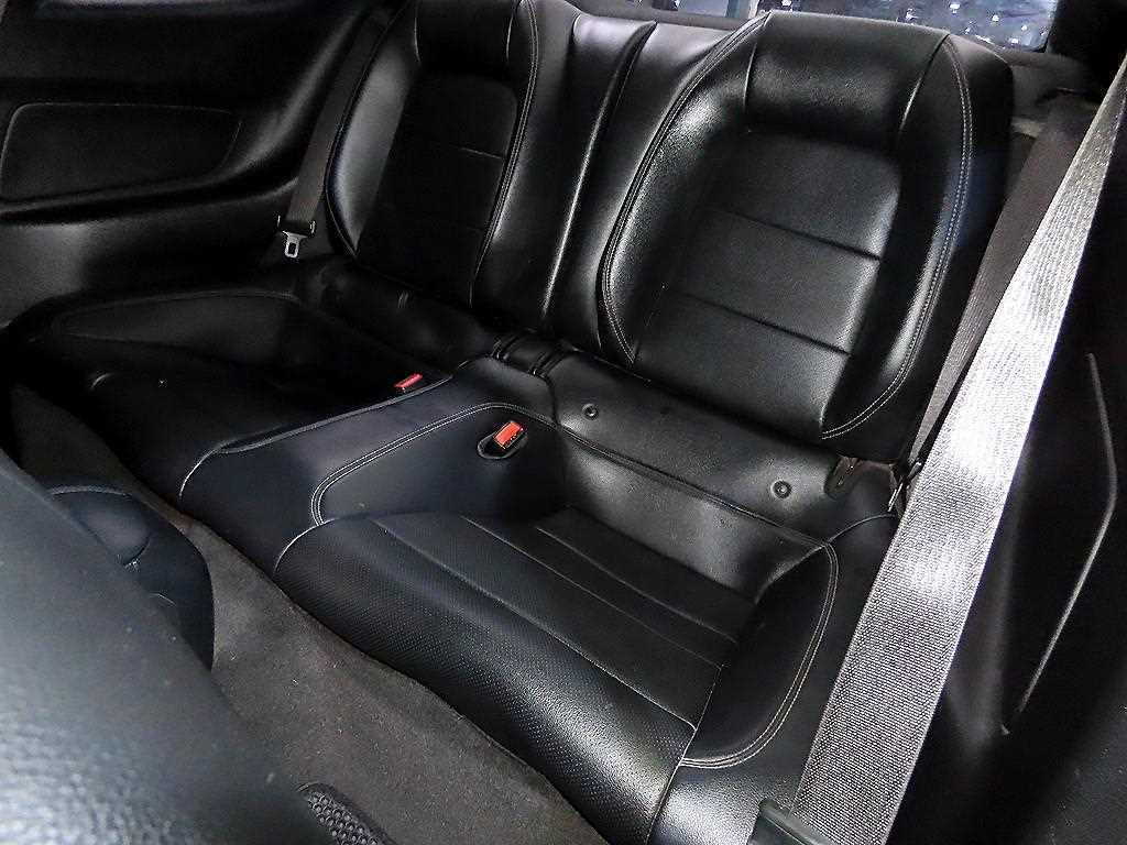 Ford Mustang - Vista 7