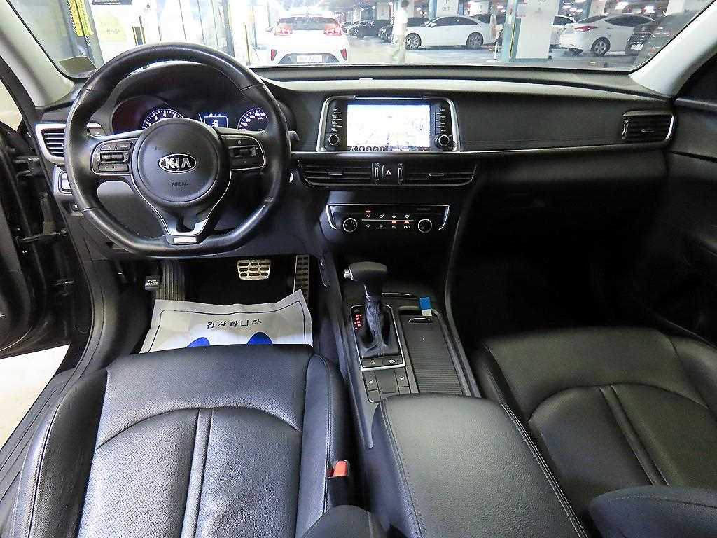 KIA K5 - Vista 10