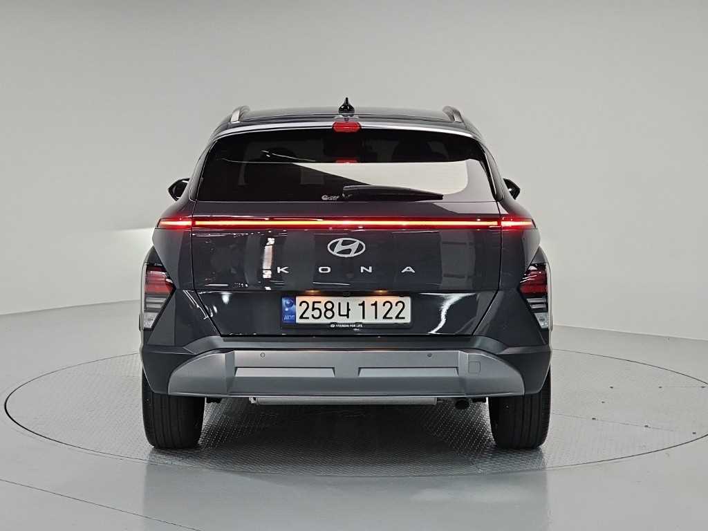 HYUNDAI Kona - Vista 3