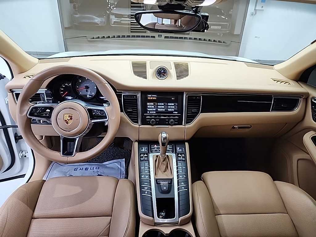 Porsche Macan - Vista 7