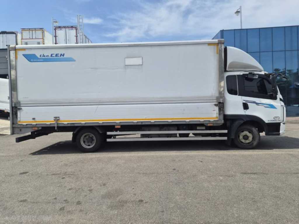 medium and large cargo truck - Vista 4