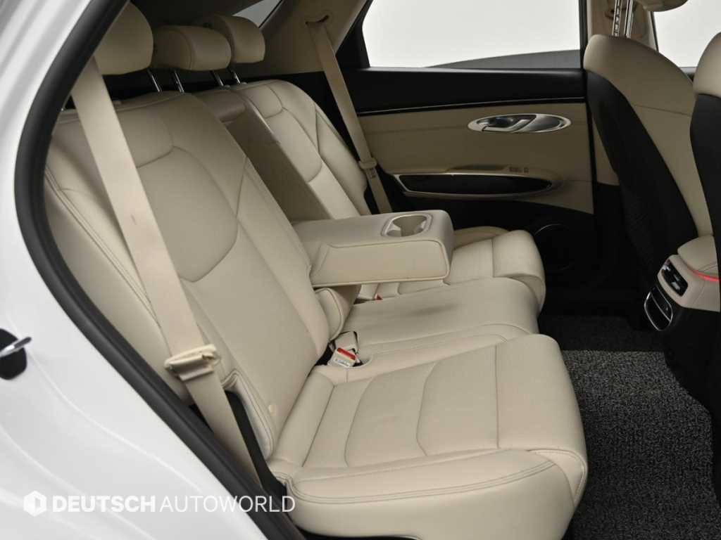 Genesis GV70 - Vista 12