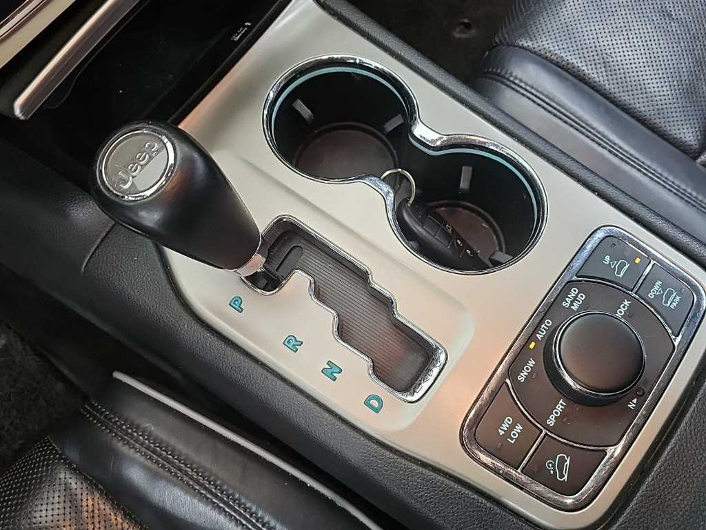 Jeep Cherokee - Vista 8