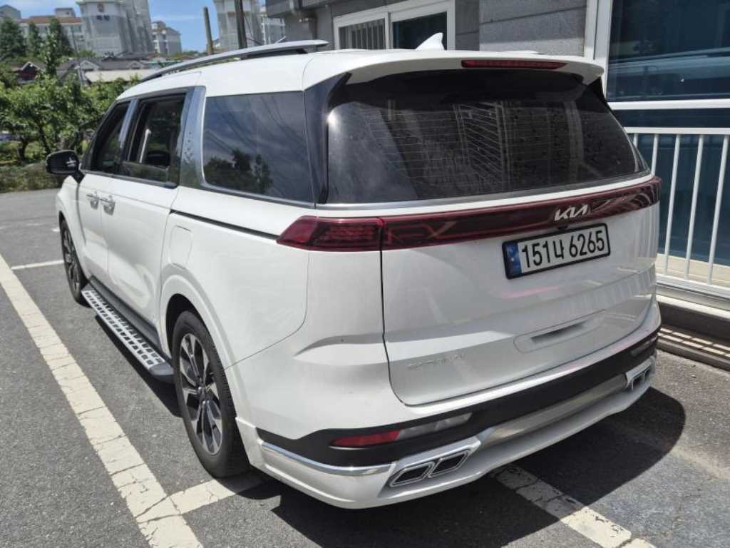 KIA Carnival - Vista 4