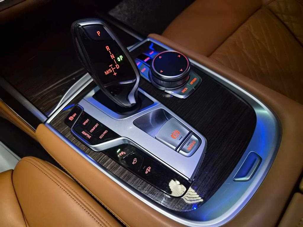 BMW 7 Series - Vista 11