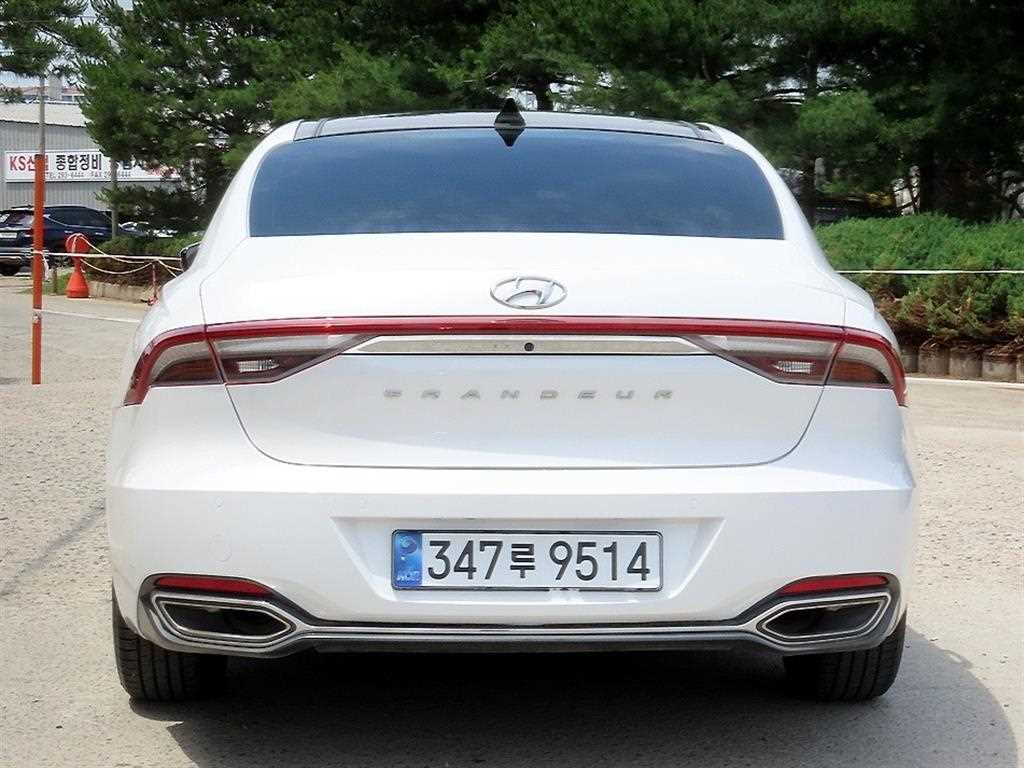 HYUNDAI Grandeur - Vista 4