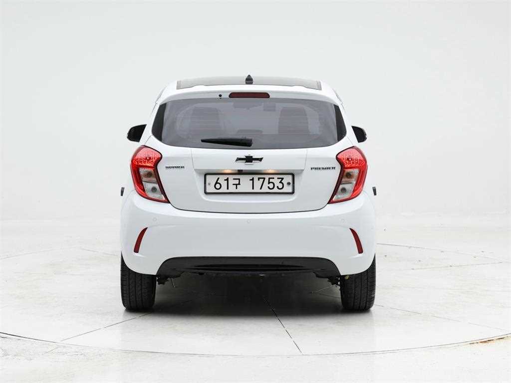 Chevrolet Spark - Vista 5
