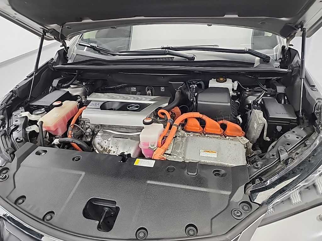 Lexus NX - Vista 5
