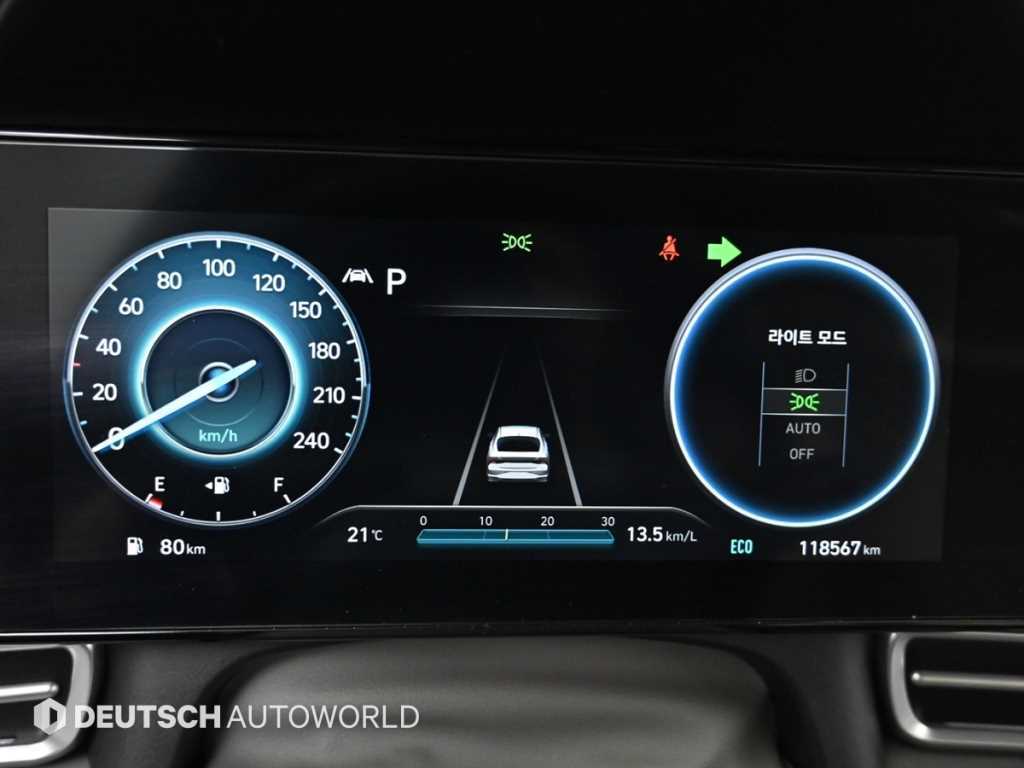 HYUNDAI Avante - Vista 8
