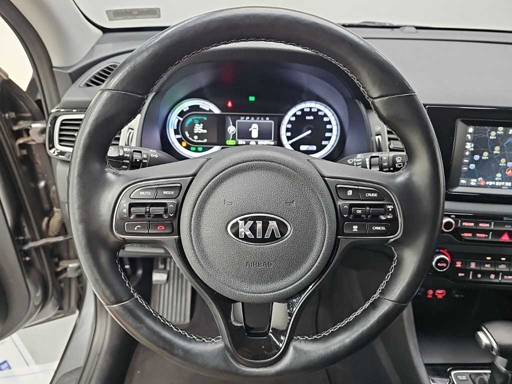 KIA Niro - Vista 9