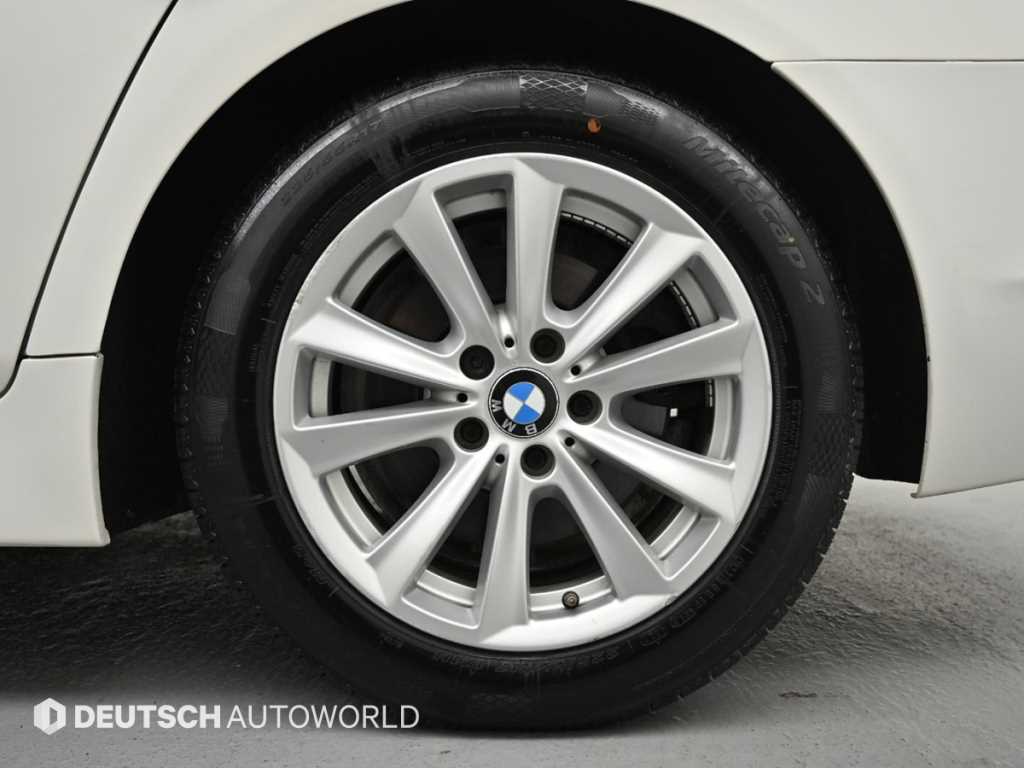 BMW 5 Series - Vista 5