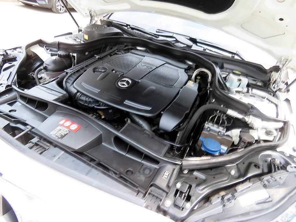 Mercedes Benz E class 2014 Blanco - Importación desde Corea - HF Imports Iquique - Foto 19