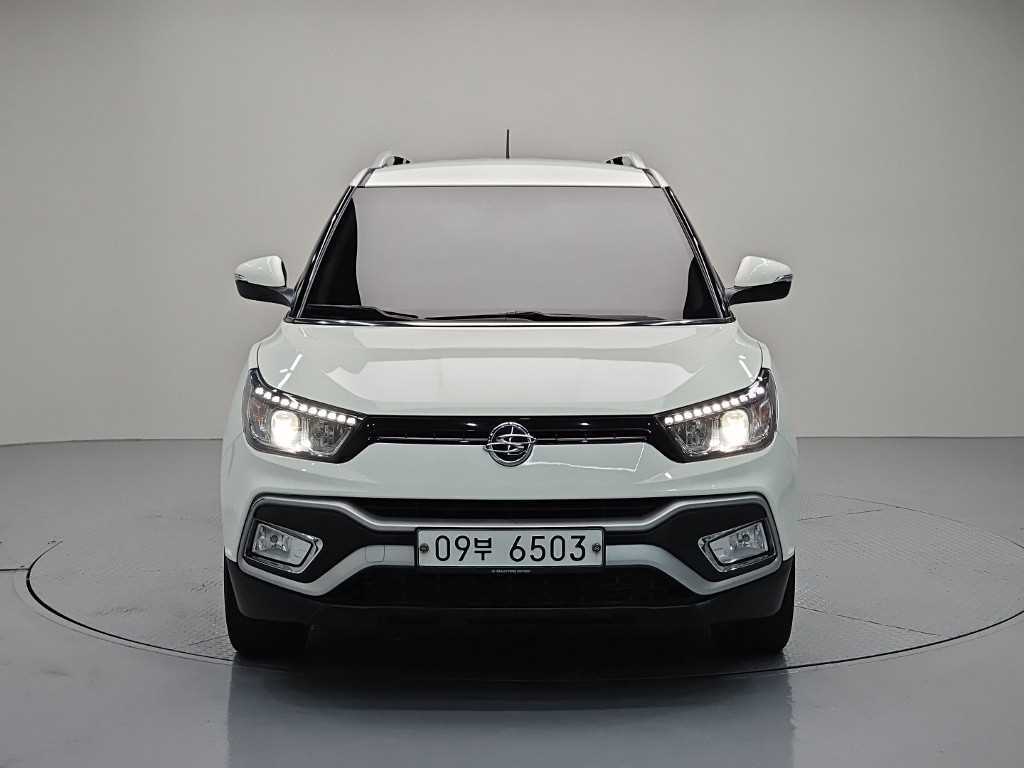 Ssangyong Tivoli - Vista 2