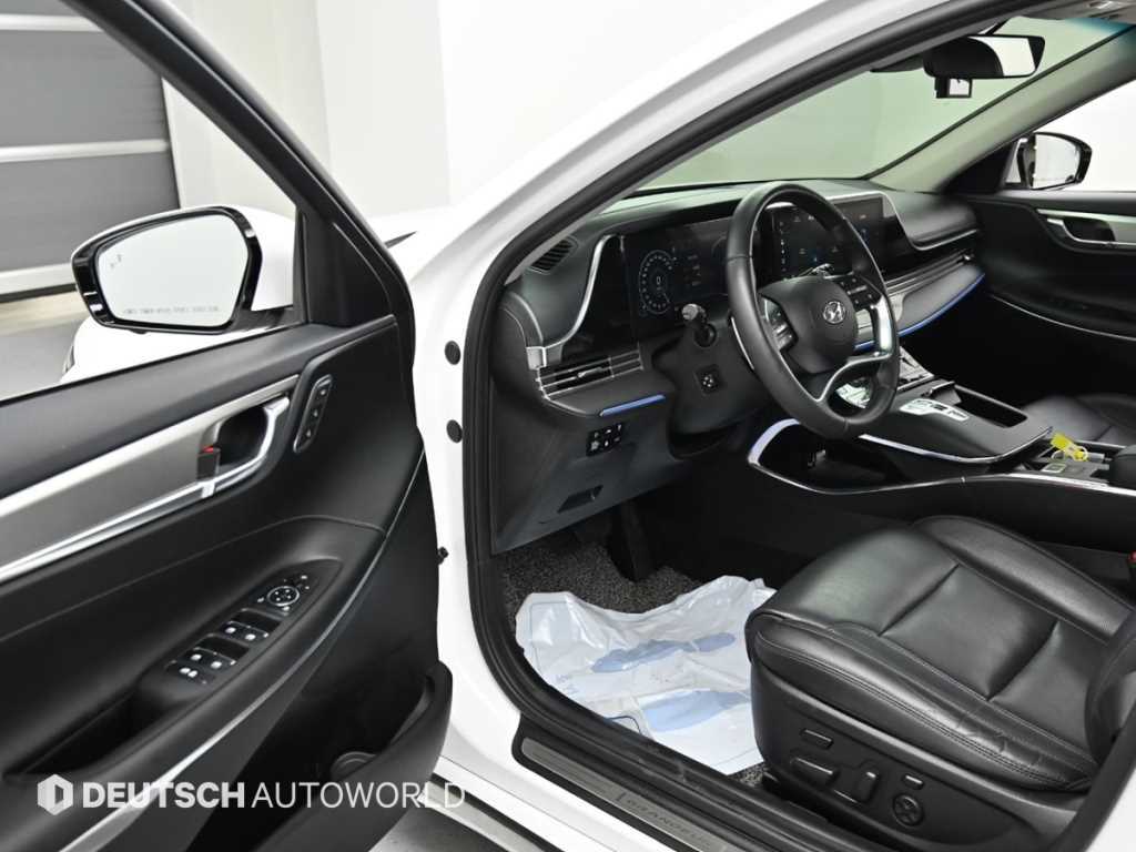 HYUNDAI Grandeur - Vista 11