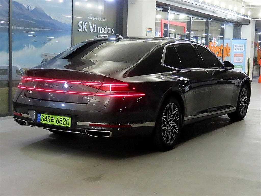 Genesis G90 - Vista 4