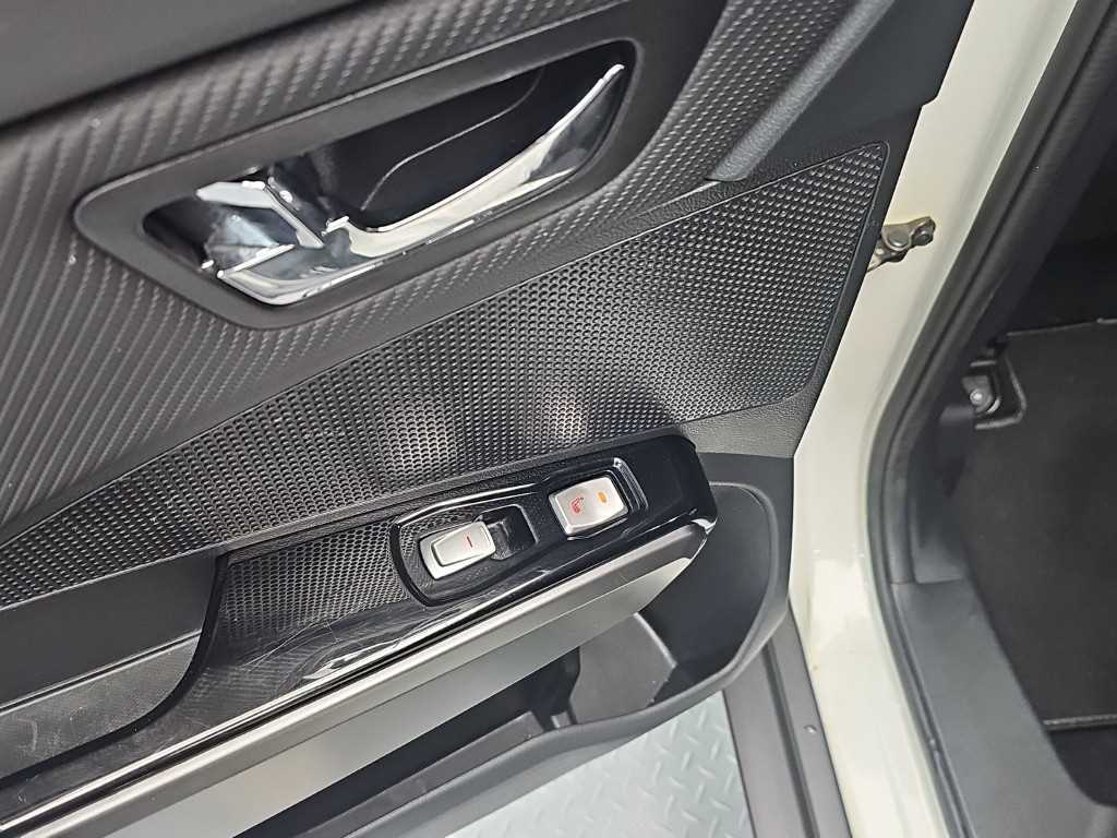Ssangyong Tivoli 2019 Blanco - Importación desde Corea - HF Imports Iquique - Foto 13