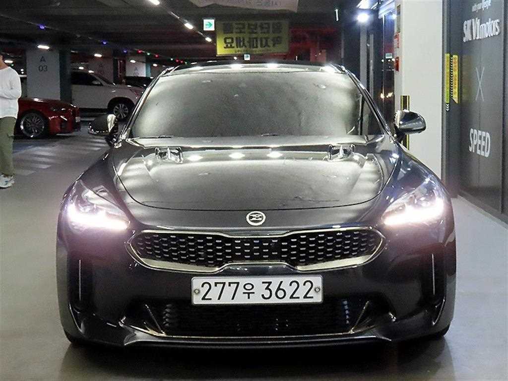 KIA Stinger - Vista 2